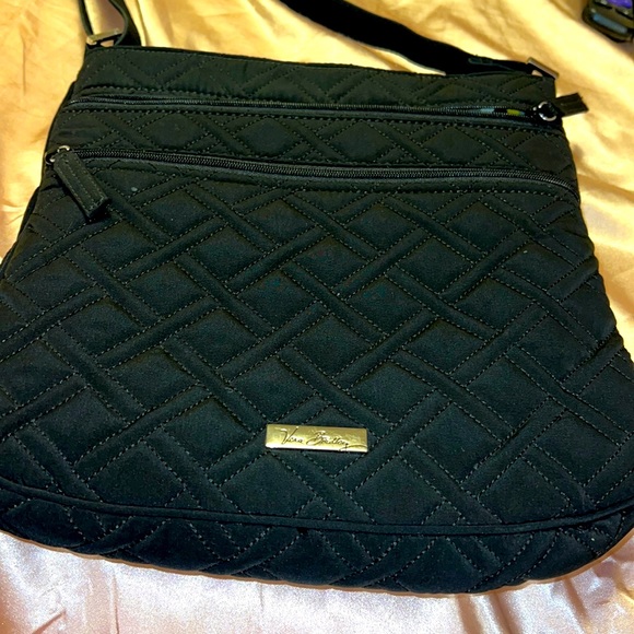 Vera Bradley 👛👛👛Keep Charged Triple Zip price cut⬇️⏬️Hipster - Solids (Black) - Picture 9 of 10